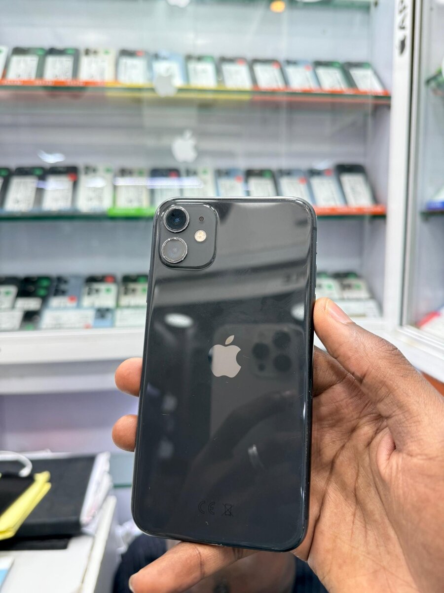 iPhone 11simple 128Go tout