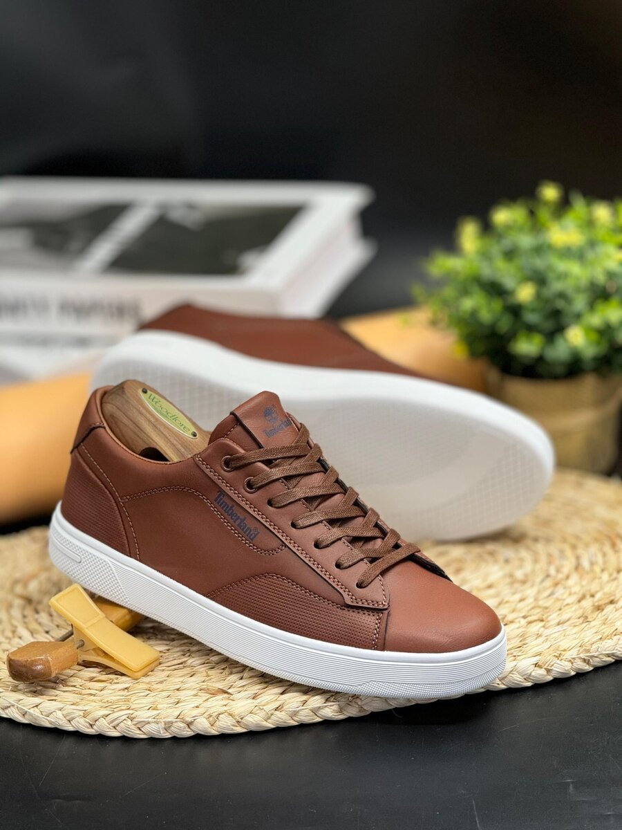Timberland Brown And White