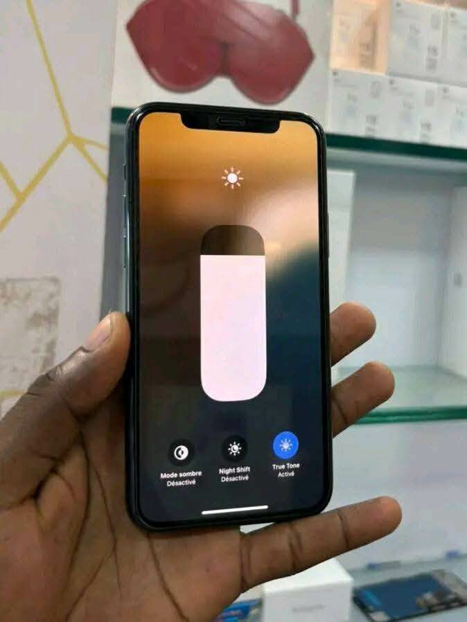 iPhone 11 Pro Casi neuf