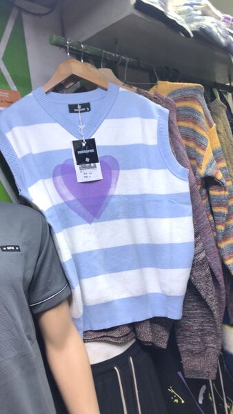 Pulls sans manches tendance