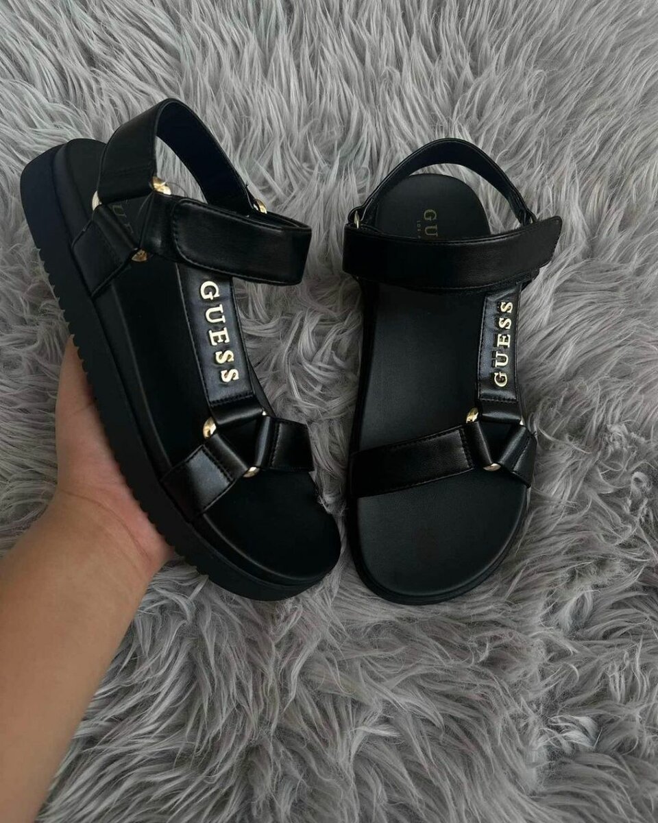 Flip sandals