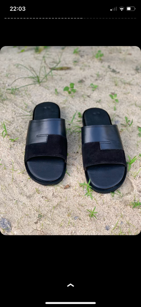 Sandale en cuir noir pour homme