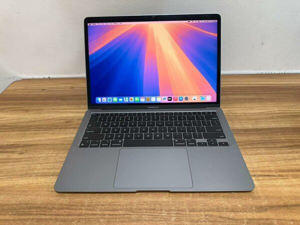 MacBook Air 13" M1 2020