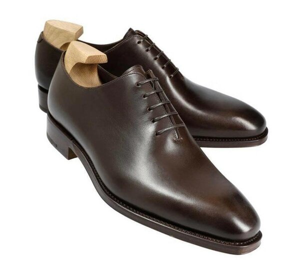 Chaussures habillées en cuir élégantes