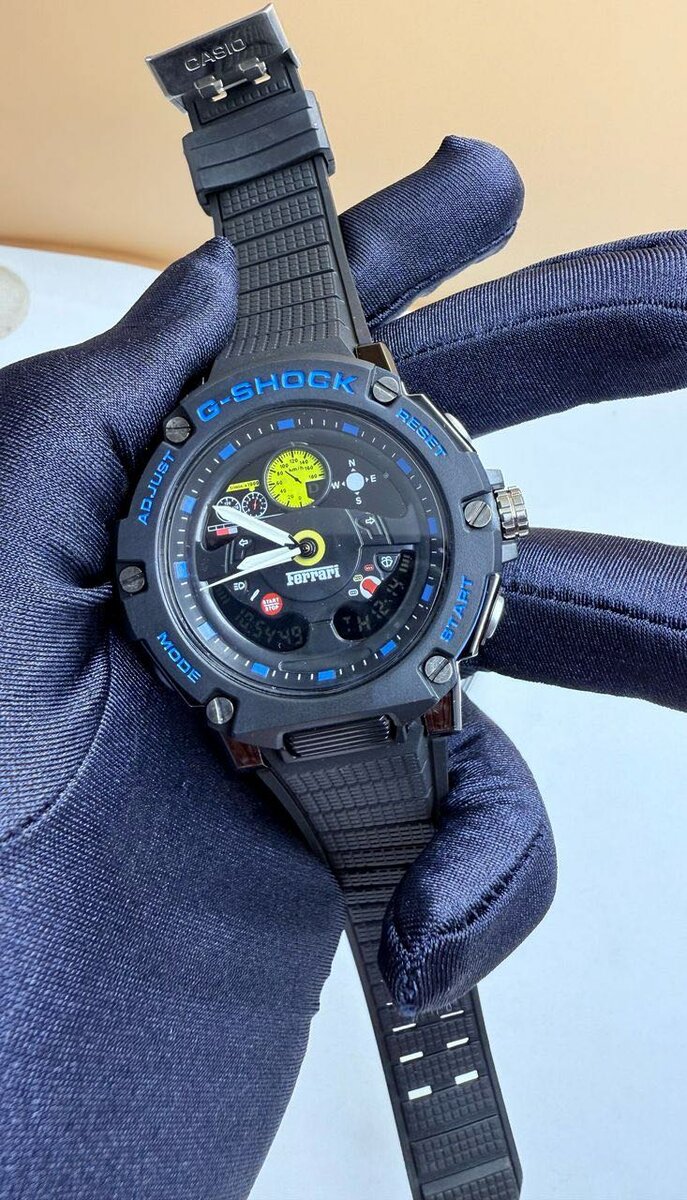 Montre avec coffret disponible