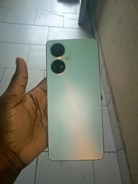 Smartphone Android double caméra