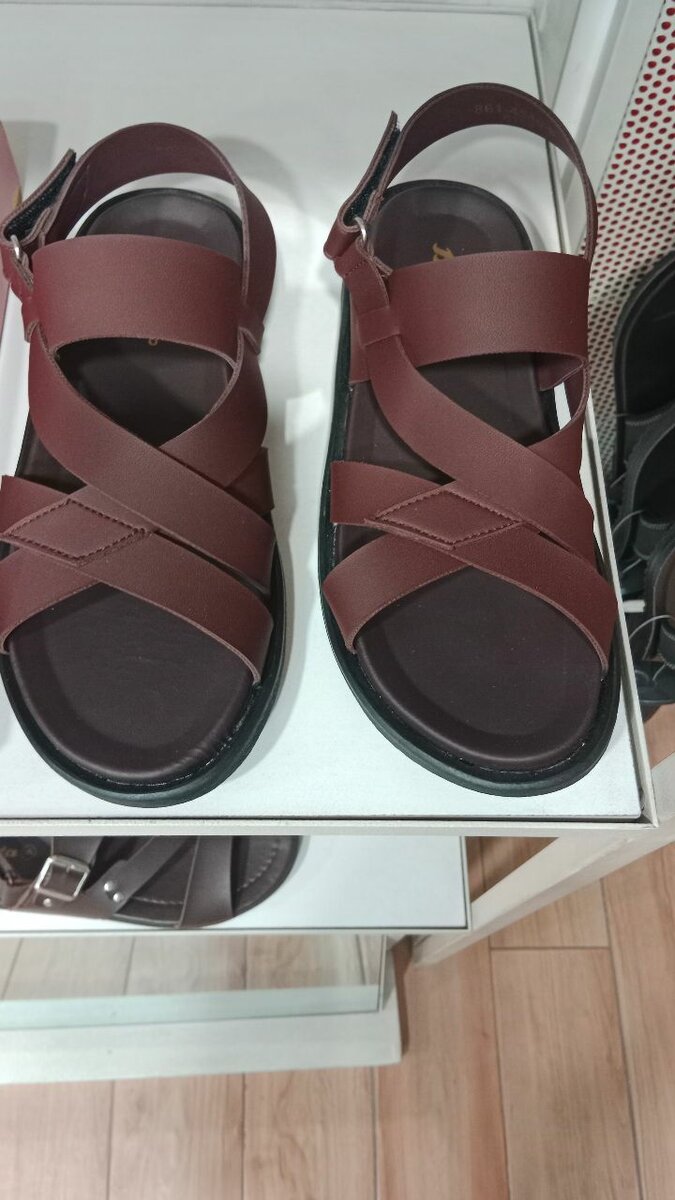 Sandal