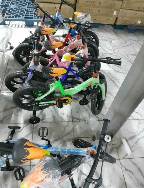 Vélos Enfants Colorés