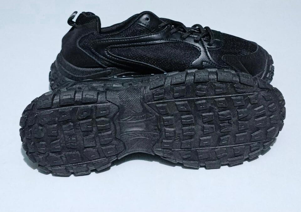 Chaussures de Course Noires Homme