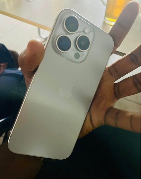 iPhone 14 Pro Max argent