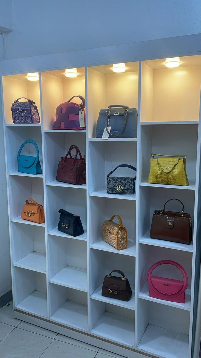 Bag Shelf with lights suitable for home or boutique