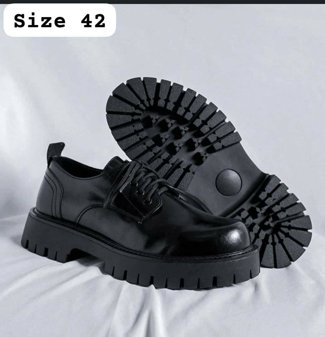 Brogues & Bottega boots