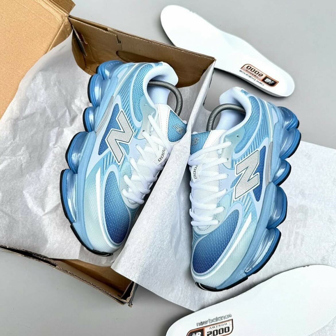 Baskets de sport légères bleues