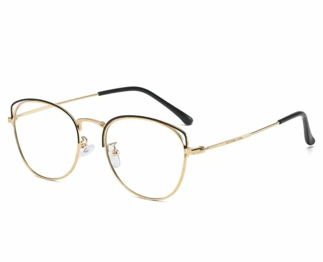 Lunettes à monture dorée stylées