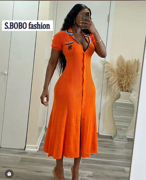 Robe Midi Orange Boutonnée