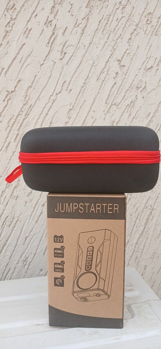 12 V POTABLE JUMPSTARTER