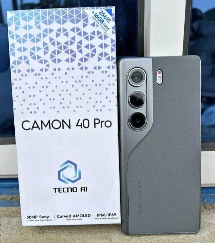 Brand new boxed TECNO CAMON 40
