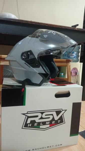 Casque de moto intégral