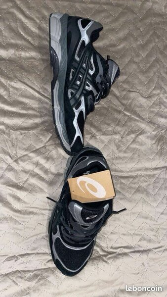 Baskets running noires légères