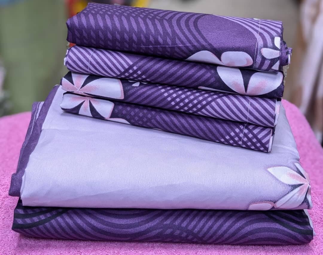 set includes 2 bedsheets and 4 pillowcases