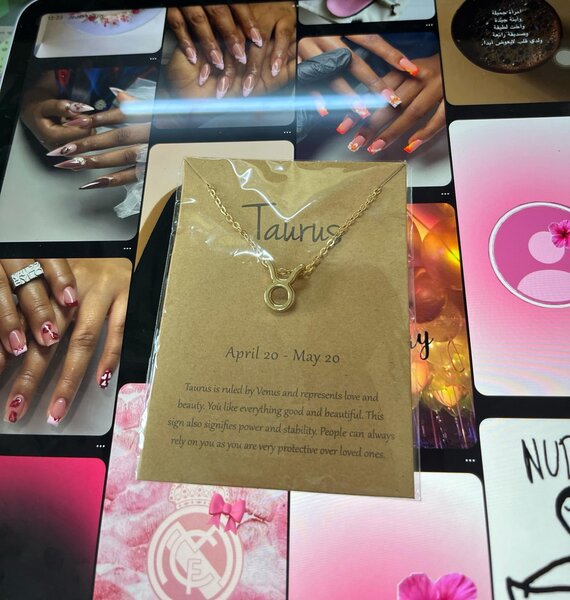 Colliers avec signes du zodiaque