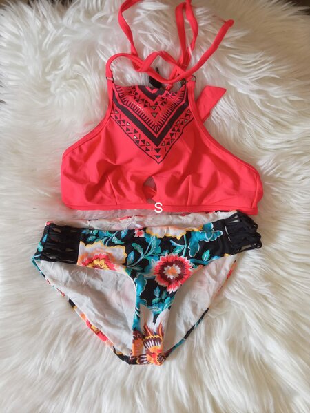 Women's two-piece swimsuit