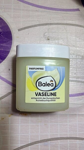 Vaseline sans parfum Balea