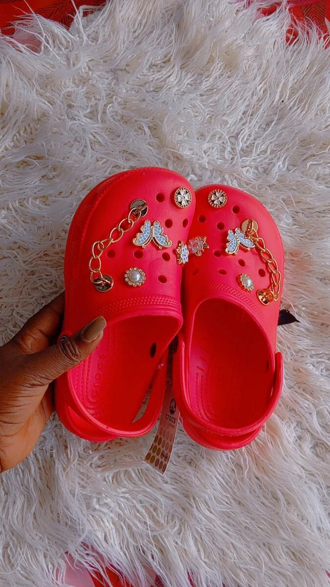 Mules colorées décorées