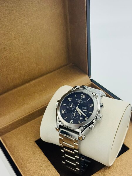 Montre-bracelet en acier inoxydable