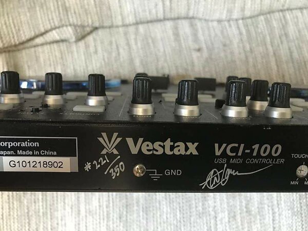 Vestax VCI-100