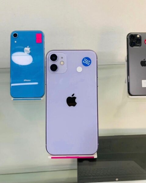 iPhone 11