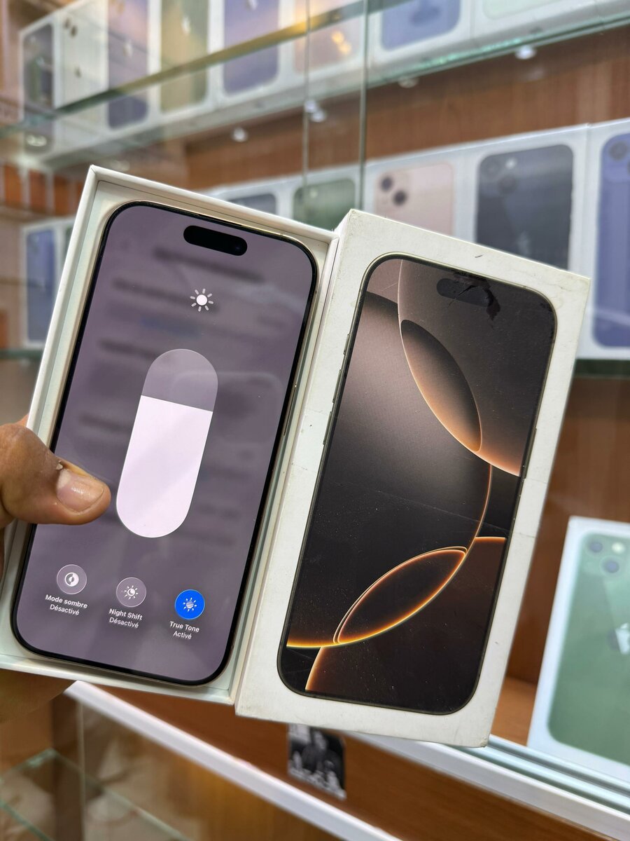 16 pro 256Go disponible