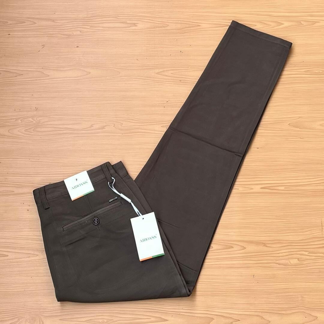 Quality khakie trousers