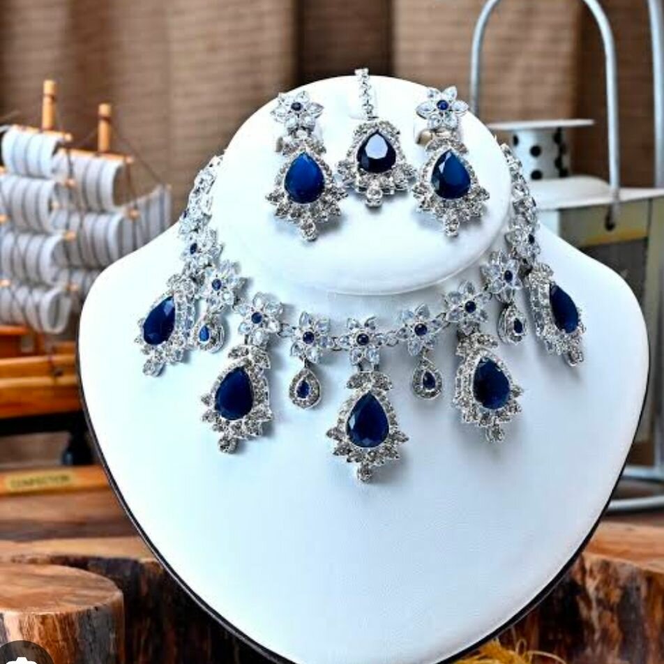 Indian jewellery set