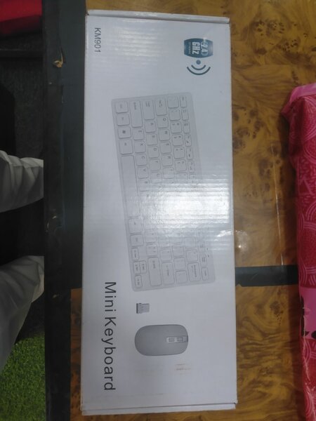 Wireless keyboard
