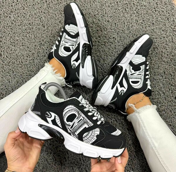 CD DIOR SNEAKER