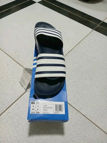 Adidas Adilette slides bleu marine