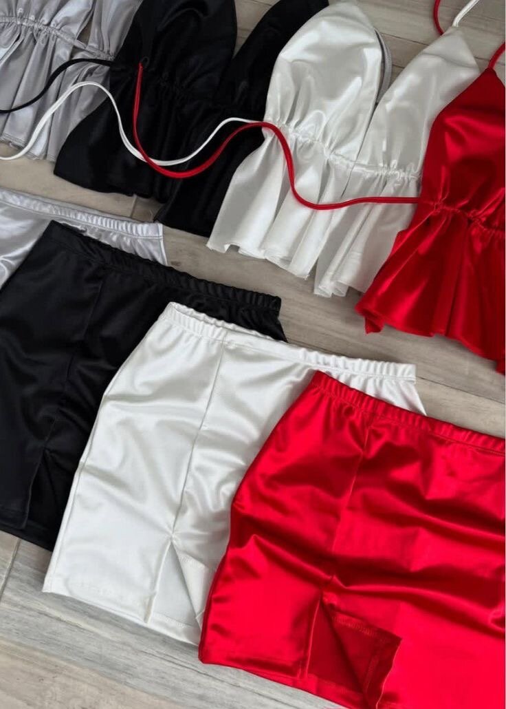 Robe satin élégante femme