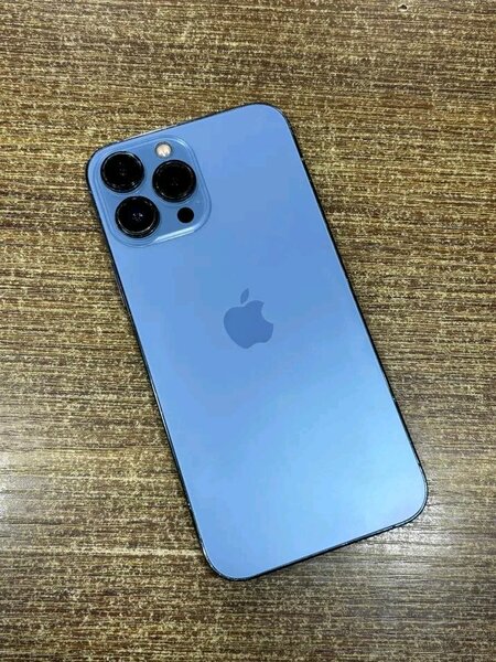 iPhone 13 Pro Max Bleu