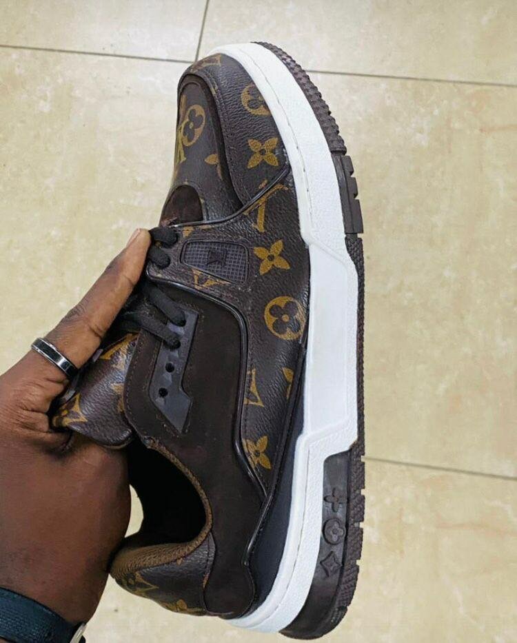 Lv sneakers