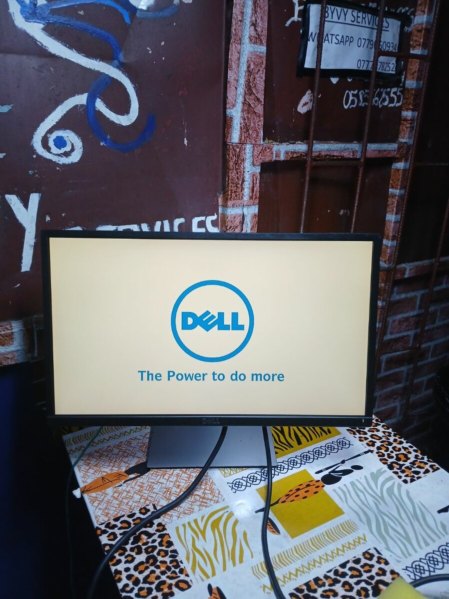 Écran Dell 24 pouces FHD