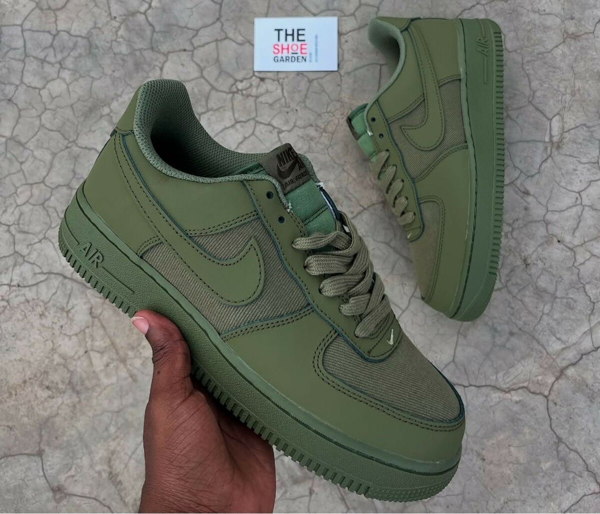NIKE AIRFORCE GREEN