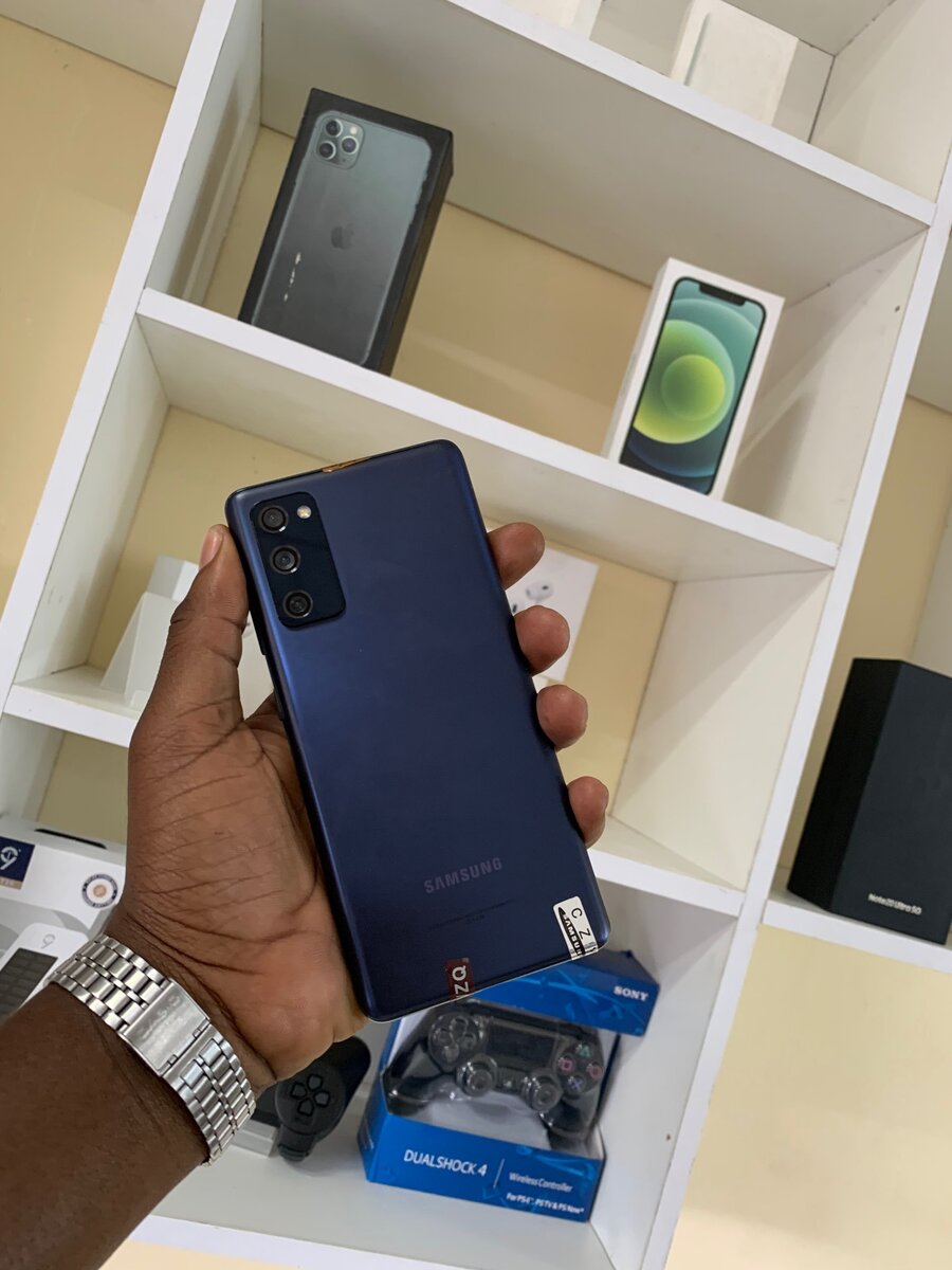 Samsung Galaxy s20 fe 5G 128 gb