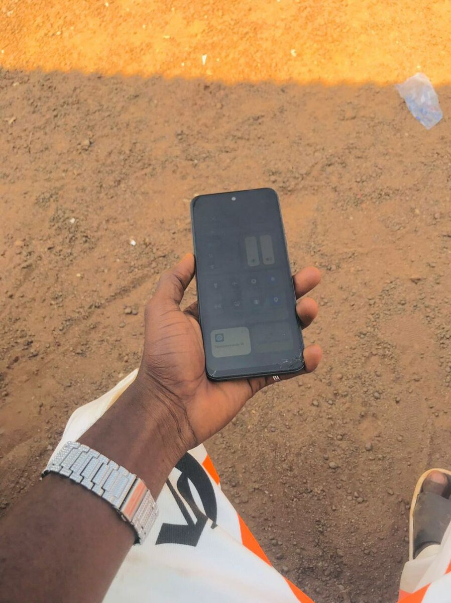 Téléphone portable noir