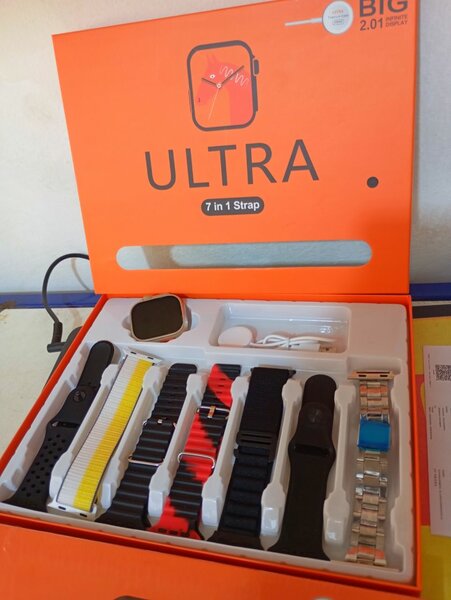 Luxury Ultra 7 In 1 Straps Smartwatch - Black