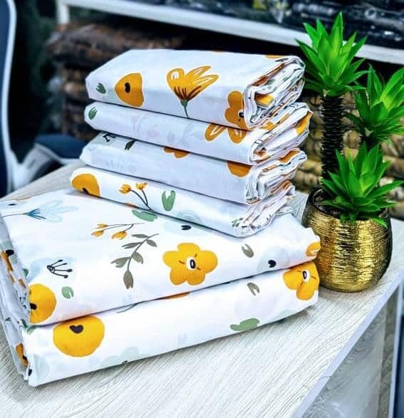 set includes 2 flat sheets and 4 pillowcases