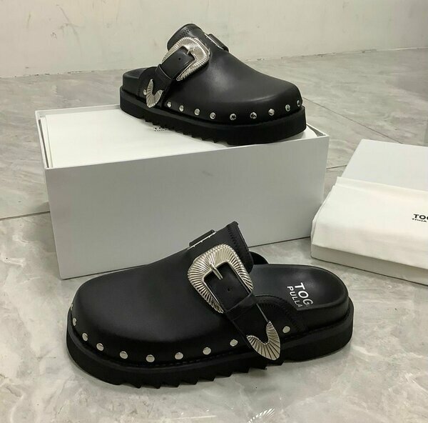 Sabots TOGA Virilis noirs boucle argent homme