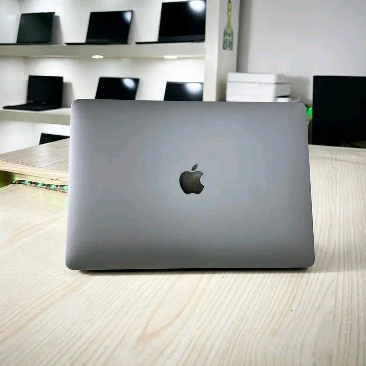 Apple MacBook Pro
