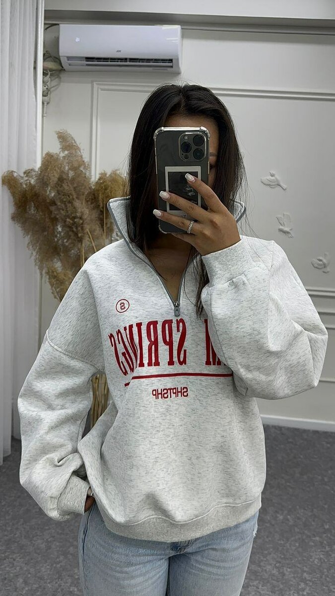 Трендовые свитшоты 2025