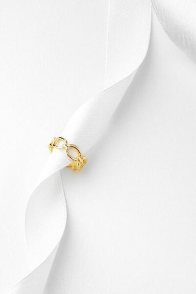 Ladies ring